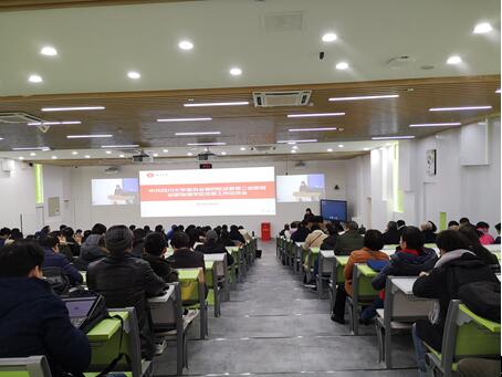 365英国上市集团