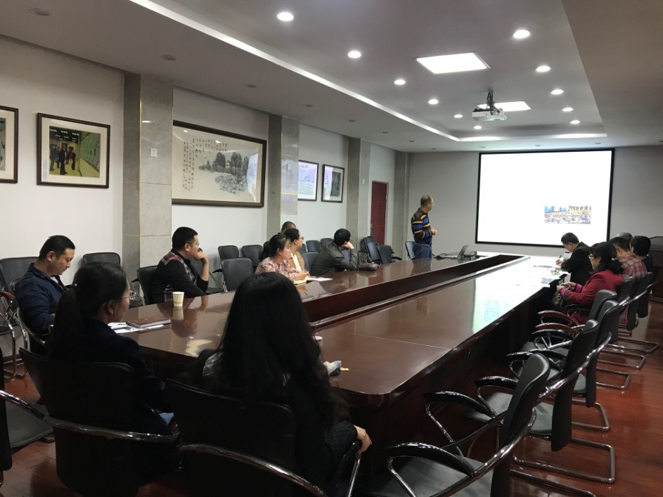 365英国上市集团