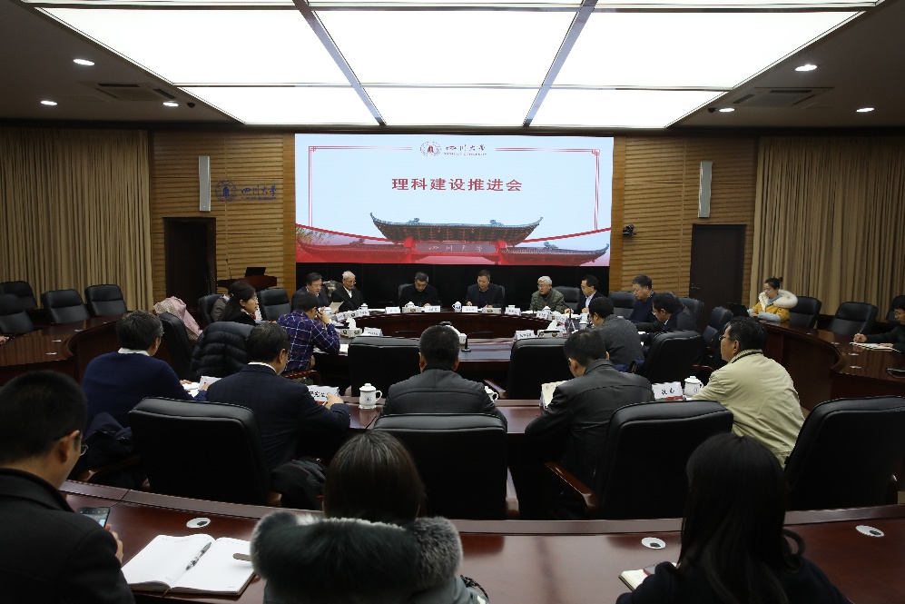 365英国上市集团