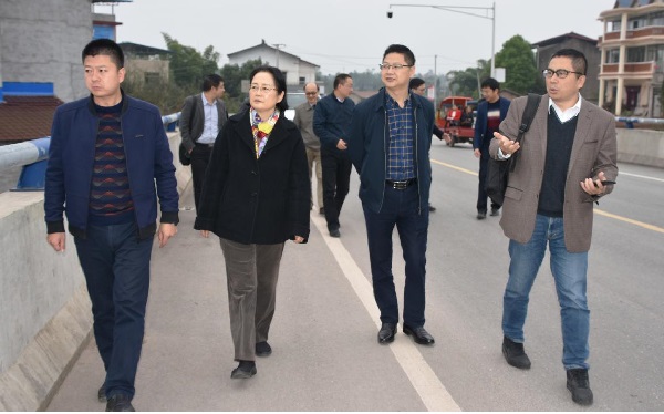 365英国上市集团