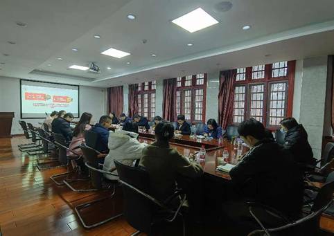 365英国上市集团