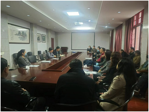 365英国上市集团