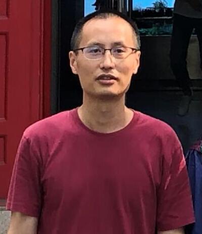 365英国上市集团