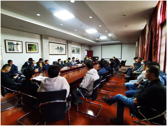 365英国上市集团