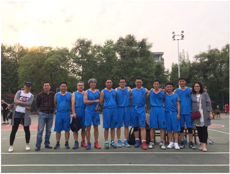 365英国上市集团