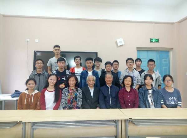 365英国上市集团