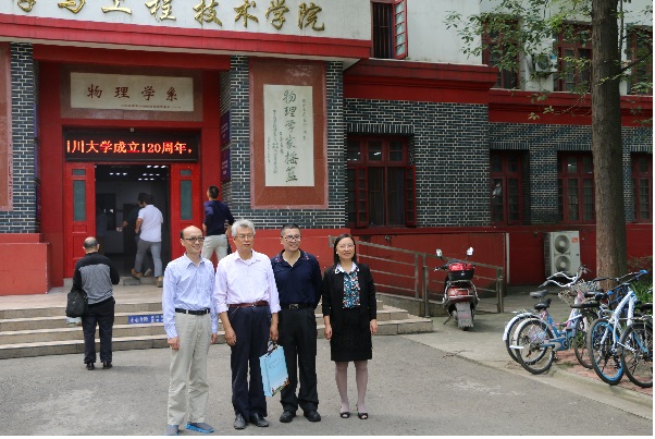 365英国上市集团