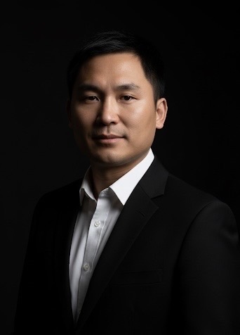 365英国上市集团